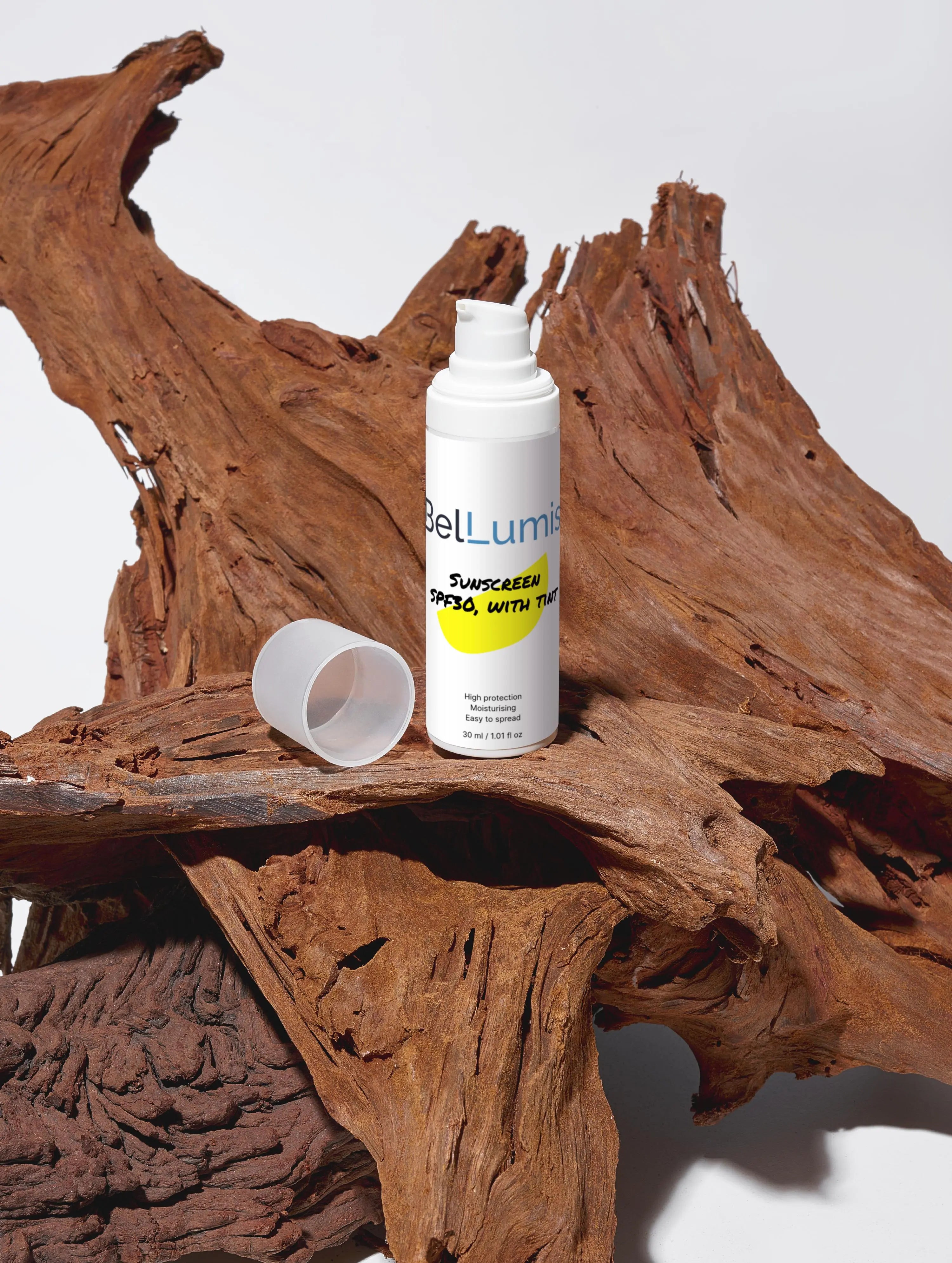 Sunscreen SPF30, with tint Selfnamed